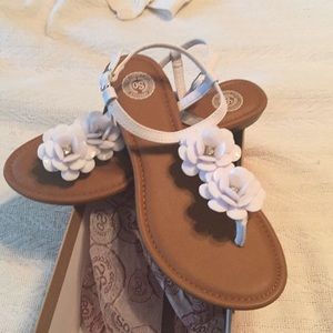 SO white floral sandals